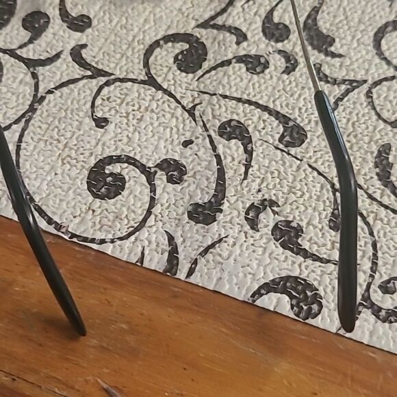 Round Gold Sunglasses - Picture 8 of 8